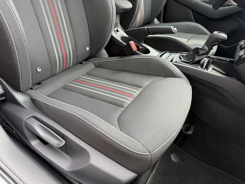 Škoda Scala DSG 1,5 TSi 110 kW Monte Carlo - fotka 20 z 24