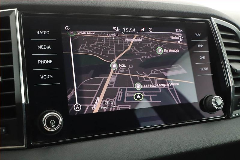 Škoda Karoq (2020) 1.6 TDI, Automat, Navi - fotka 15 z 21