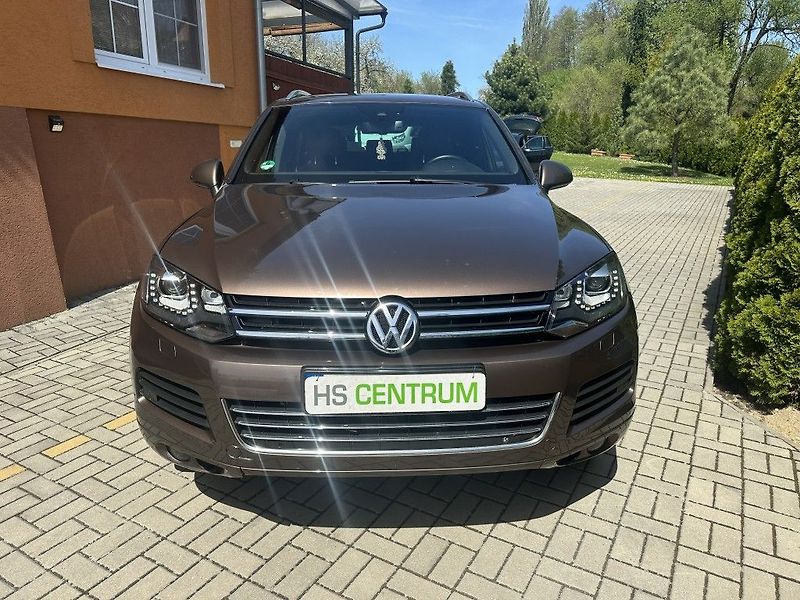 Volkswagen Touareg 3.0 V6 TDi BlueMotion - fotka 11 z 35