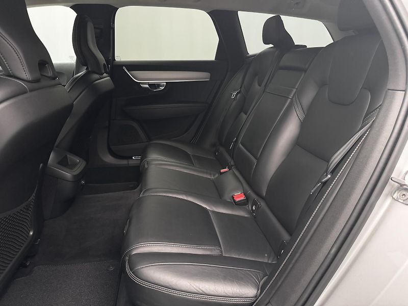 Volvo V90 CC D5 AWD PRO POLESTAR CZ  - fotka 6 z 47