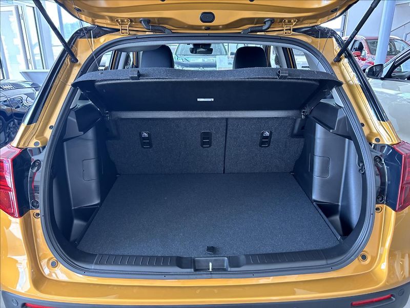 Suzuki Vitara (2026) 1,4 BoosterJet AllGrip 4x4 Aut - fotka 8 z 13