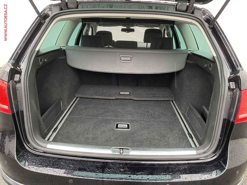 Volkswagen Passat (2011) 2.0TDi, Comfortline, TZ, - fotka 7 z 18