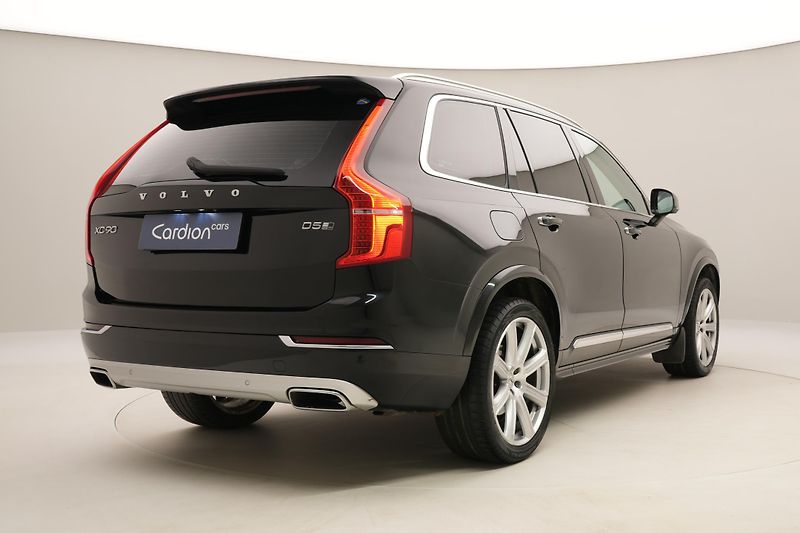 Volvo XC90 D5 AWD INSCRIPTION REZERVACE - fotka 12 z 49