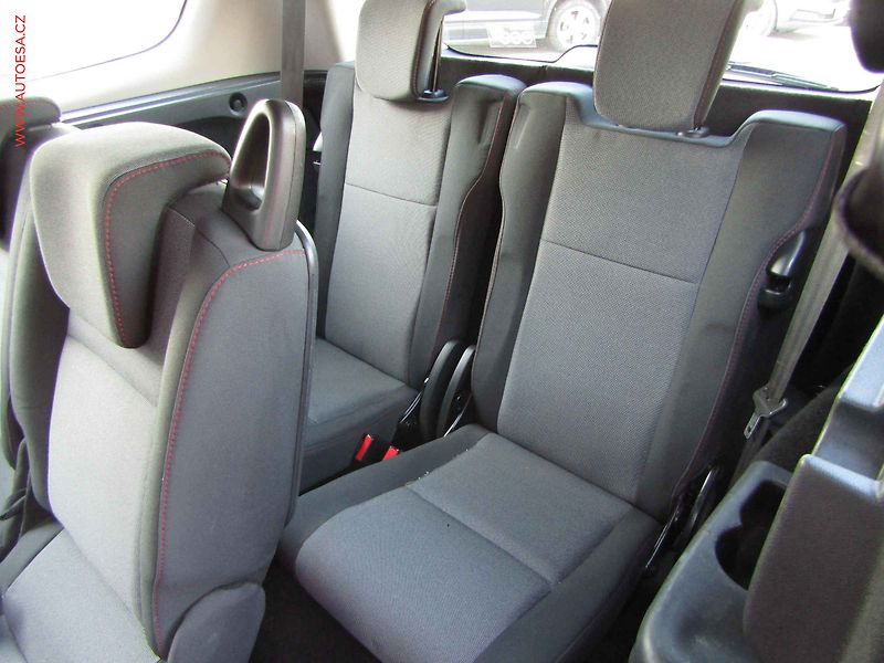 Renault Mégane (2012) 1.6 dCi 7míst, STK5/28 - fotka 11 z 21