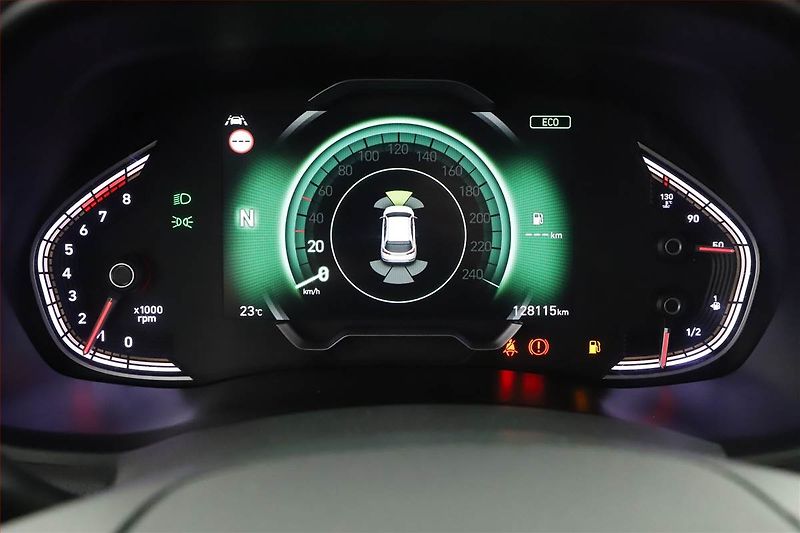 Hyundai i30 (2022) Style 1.5 T-GDI MHEV, ČR,1.maj - fotka 8 z 15