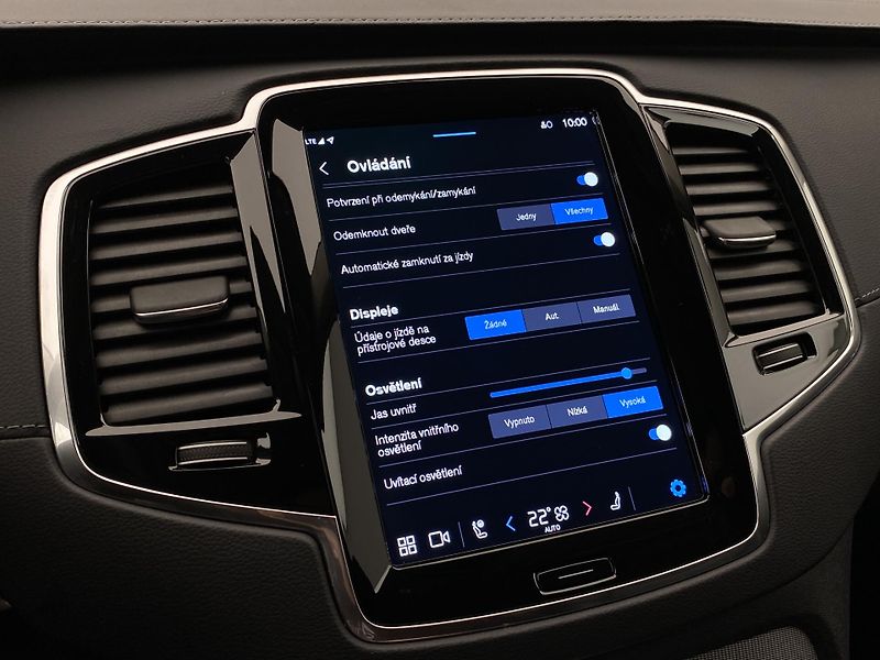 Volvo XC90 B5 AWD DARK PLUS AUT REZERVACE - fotka 43 z 49