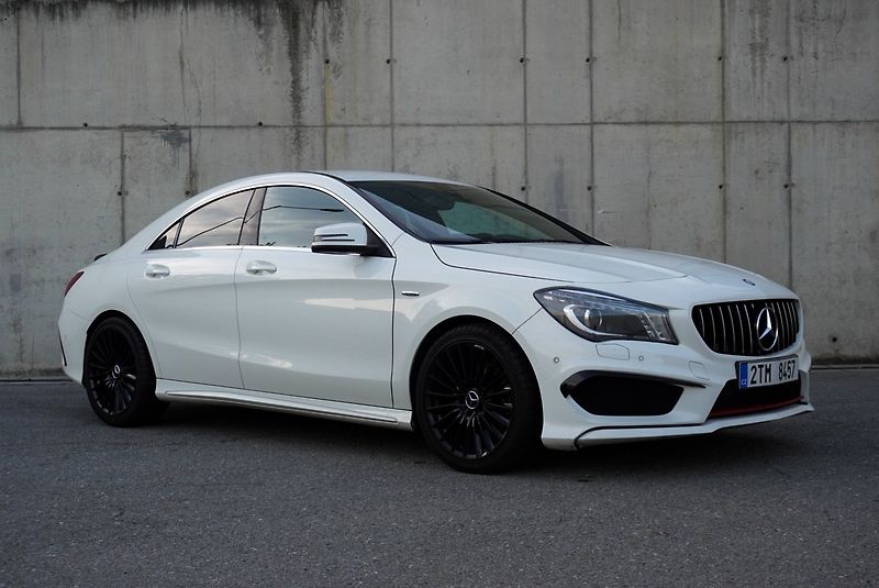 Mercedes-Benz CLA 250 160kW AMG - fotka 2 z 31
