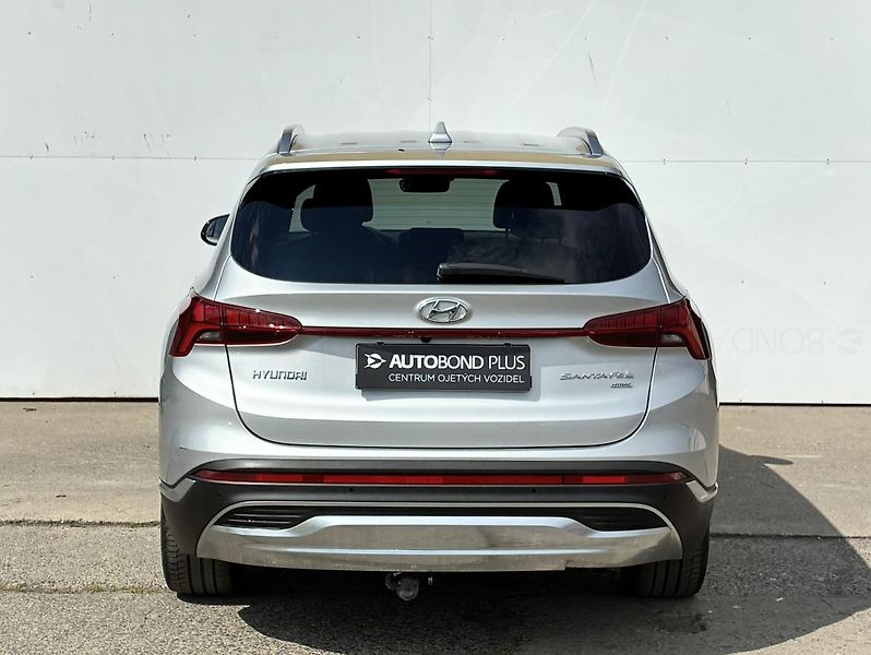 Hyundai Santa Fe 2.2 CRDI AWD 8DCT Premium - fotka 9 z 24