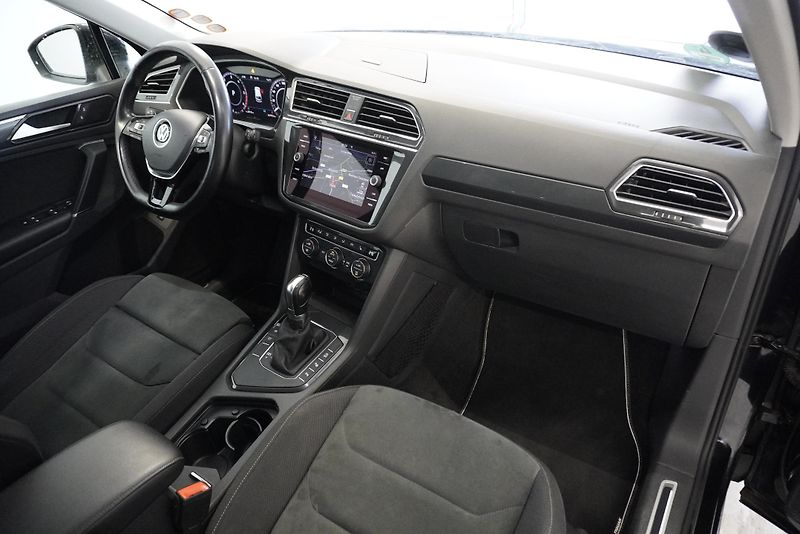 Volkswagen Tiguan 2.0 TDI 110kW DSG7 REZERVACE - fotka 26 z 28