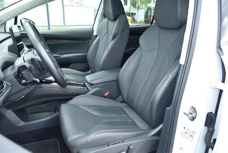 Škoda Enyaq (2022) 80 150Kw Desing paket Suite - fotka 21 z 34