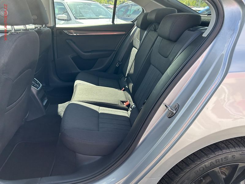 Škoda Octavia (2019) 2.0 TDI, ČR, Style - fotka 8 z 14