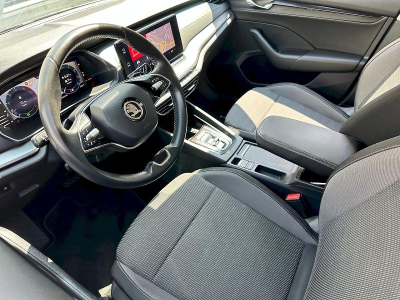 Škoda Octavia (2022) 2.0 TDI 110kW DSG Ambition Com - fotka 6 z 23