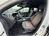 Mercedes-Benz EQA 250+ - náhled 15