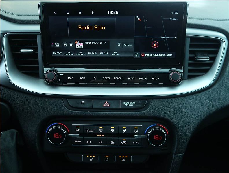 Kia Ceed (2021) Top 1.5 T-GDI, Serv.kniha - fotka 12 z 19