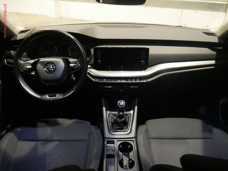 Škoda Octavia (2022) 2.0 TDi, ČR, Active - fotka 8 z 17