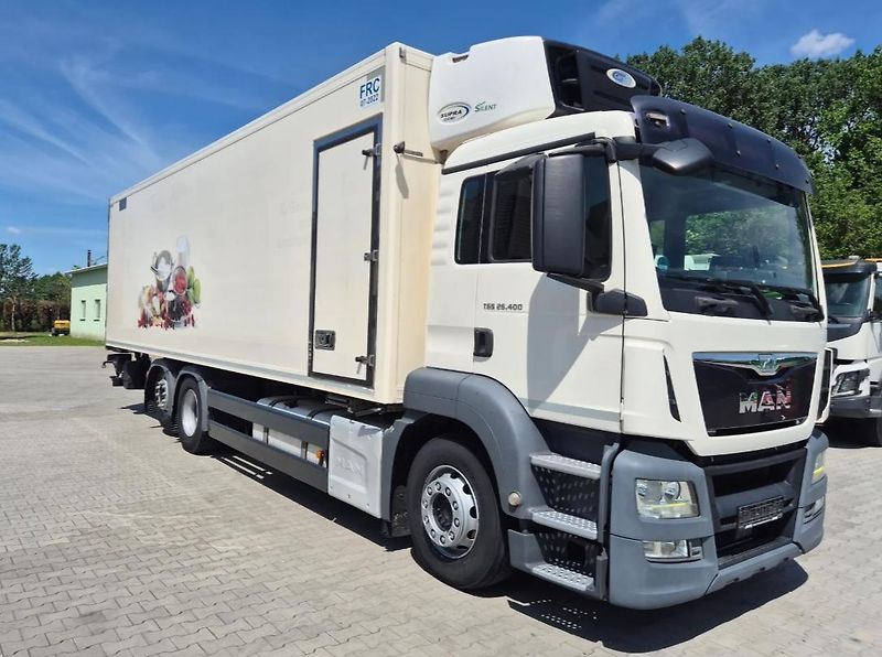 MAN TGS (2016) 26.400 6x2 chlaďák EURO 6 - fotka 2 z 14
