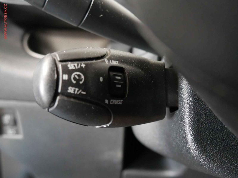 Citroën C3 Picasso (2010) 1.6 VTi, AC, temp, tažné - fotka 16 z 16