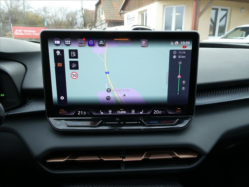 Cupra Terramar 2,0 VZ 2.0 TSi 195kW DSG 4WD - fotka 32 z 45