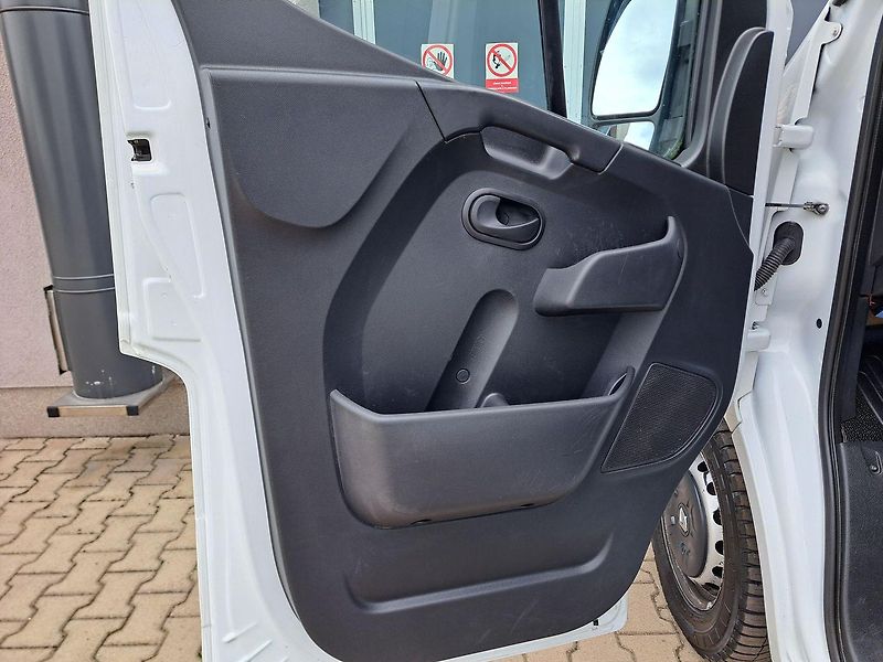Renault Master (2020) 2.3 DCI, ZÁRUKA, REZERVACE - fotka 12 z 26