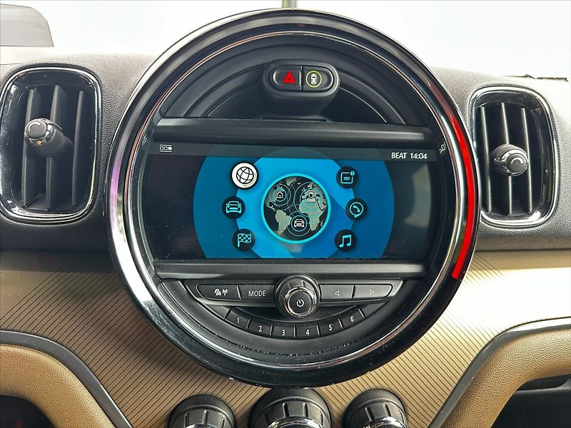 Mini Countryman 2,0 SD 140kW- automat- CZ - fotka 32 z 47