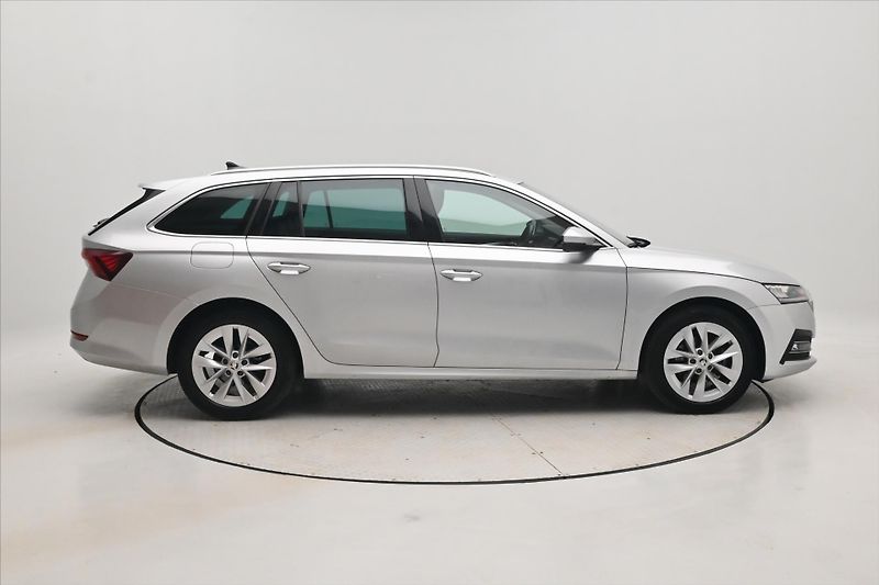 Škoda Octavia 2,0 TDI 110 kW DSG Style Záruk - fotka 4 z 30