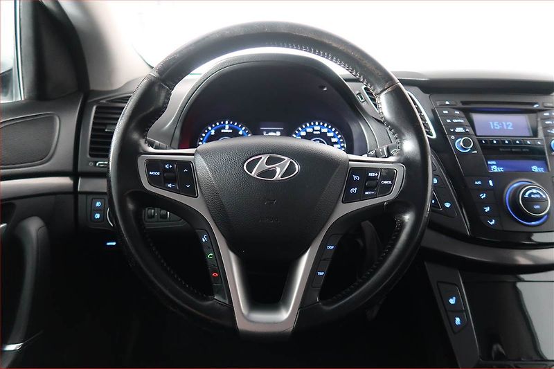 Hyundai i40 (2013) 1.7 CRDi, Tempomat - fotka 15 z 17