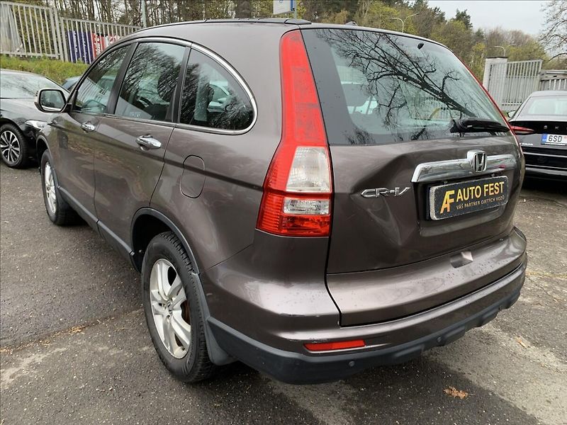 Honda CR-V 2,2 i-DTEC 4x4 SERVISNÍ KNÍŽKA - fotka 5 z 17