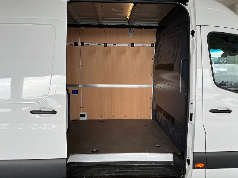 Mercedes-Benz Sprinter 319 CDI L3H2 140kw 1.Maj DPH - fotka 18 z 22