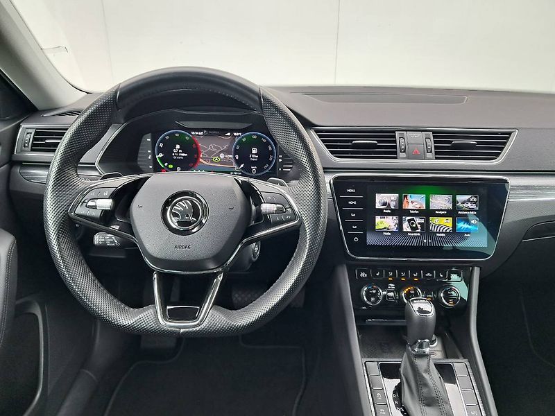 Škoda Superb (2023) III FC Style plus , Style EXTR - fotka 8 z 32