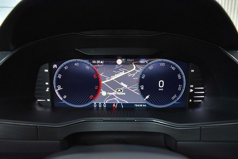 Škoda Superb 2.0 TDI REZERVACE - fotka 19 z 43