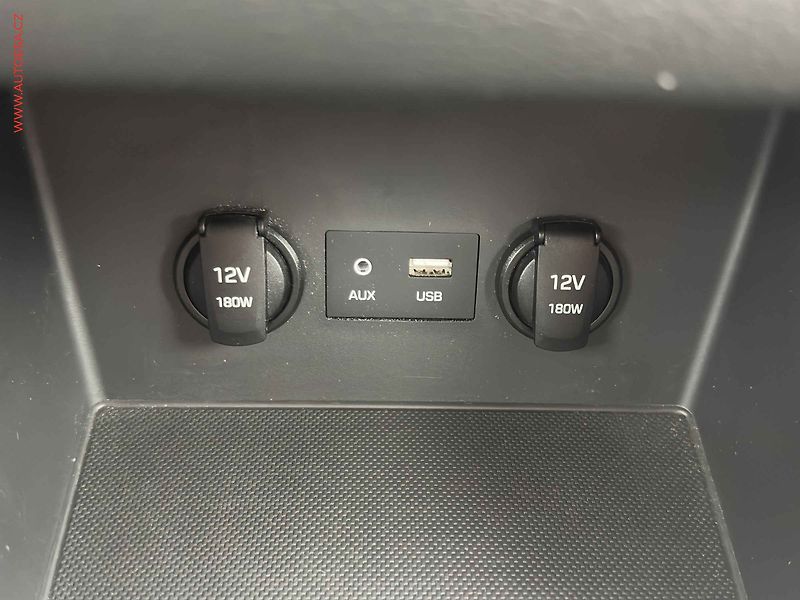 Hyundai i30 (2019) 1.4i, 1.maj,ČR, servis.kniha - fotka 17 z 20