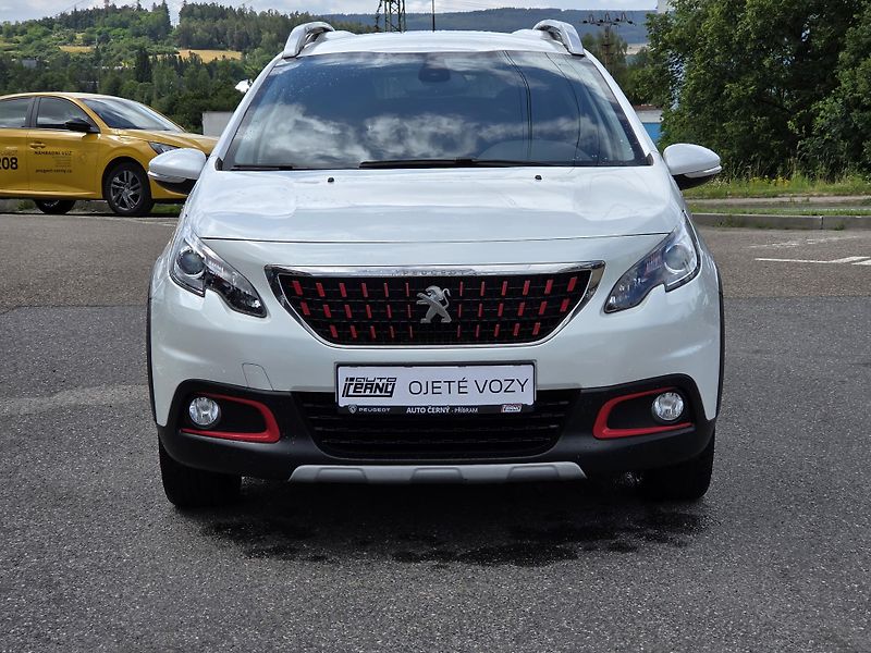 Peugeot 2008 (2016) 1.2 PT 110 ALLURE MAN 5 - fotka 8 z 29