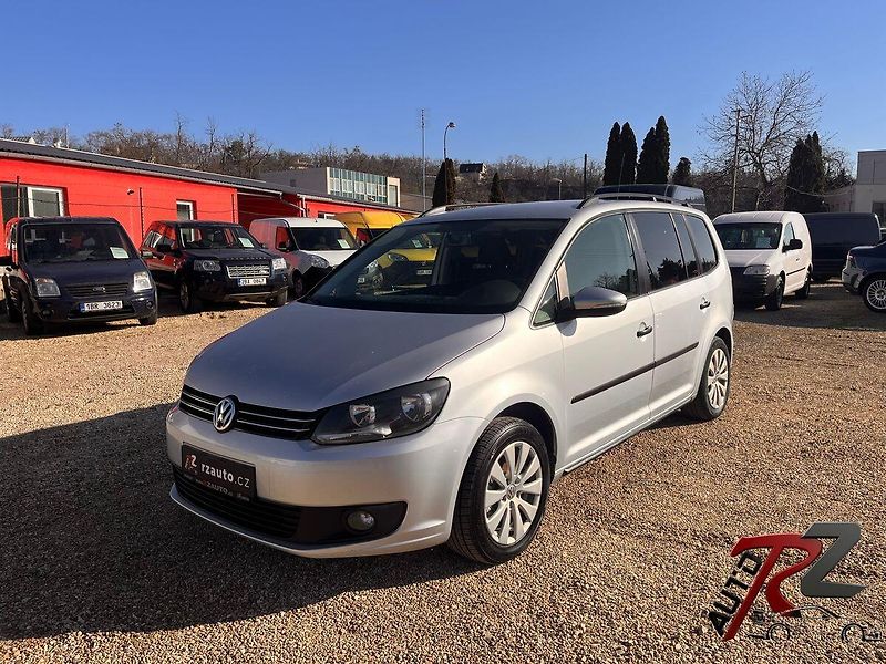 Volkswagen Touran 1.6TDi 77kW*WEBASTO*VÝHŘEV SED - fotografie inzerátu