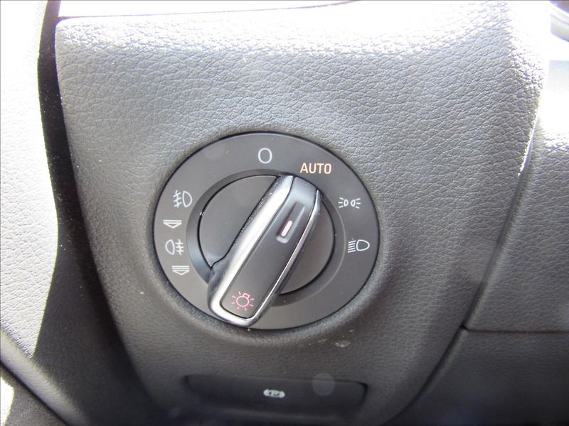 Audi Q7 3,0 TDi 180kW Quattro S-Line - fotka 23 z 30