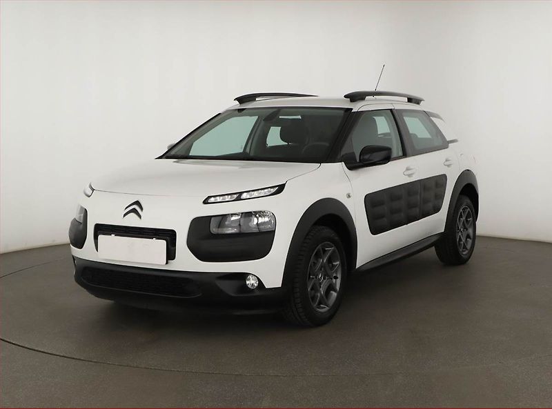 Citroën C4 Cactus (2018) 1.2 PureTech, ČR,1.maj - fotka 2 z 15
