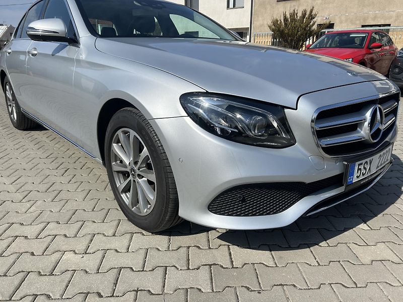 Mercedes-Benz Třídy E E 350d 190kW nové v ČR 58639km - fotka 9 z 61