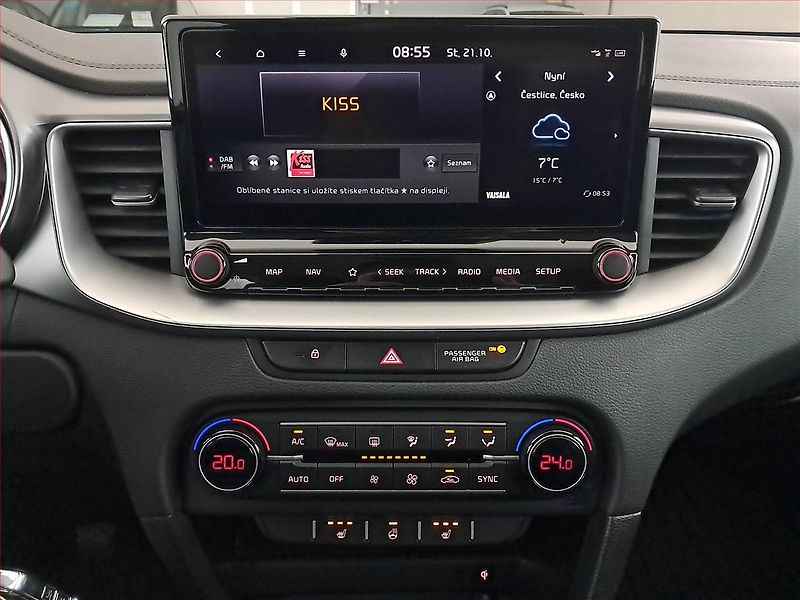 Kia Ceed (2023) Exclusive 1.5 T-GDI, ČR,1.maj - fotka 12 z 18