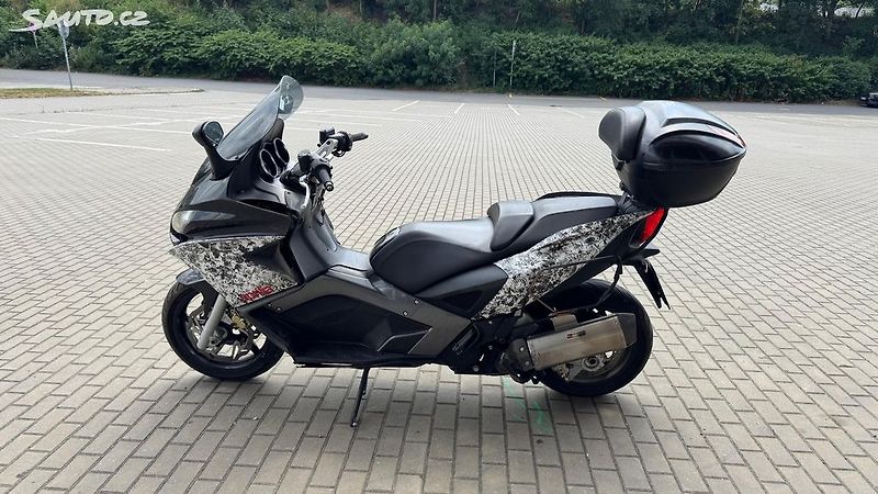 Aprilia SR SRV 850 56kw - fotka 6 z 15