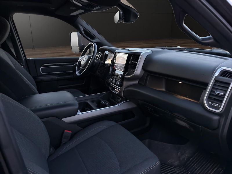 Dodge RAM (2019) 2500  CUMMINS HEAVY DUTY - fotka 19 z 27