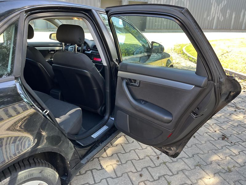 Audi A4 2,7 TDI V6 /132 kW /  - fotka 18 z 31