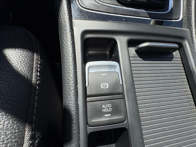 Volkswagen Golf 1,4 TSi92kW LPG,Highline,Servi - fotka 15 z 45