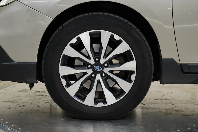 Subaru Outback - fotka 10 z 28