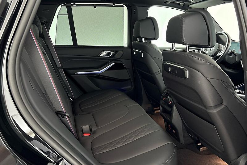 BMW X5 xDrive30d - fotka 14 z 29