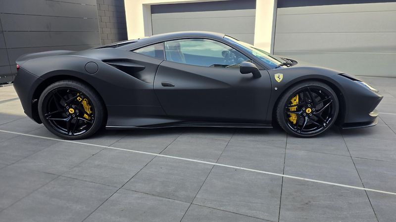 Ferrari F8 (2020) SERVIS-PLNÁ ÁRUKA-MAT WRAP - fotka 7 z 13