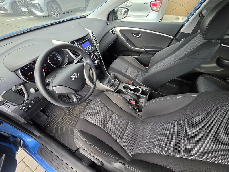 Hyundai i30 (2016) 1,4i 73kW Entry - fotka 11 z 17