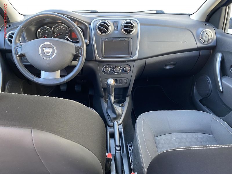 Dacia Sandero (2013) 0.9 TCe, Laureate, AC, tempo - fotka 8 z 16