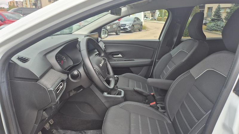 Dacia Jogger (2022) Expression TCe100 ECO-G 5 míst - fotka 6 z 10