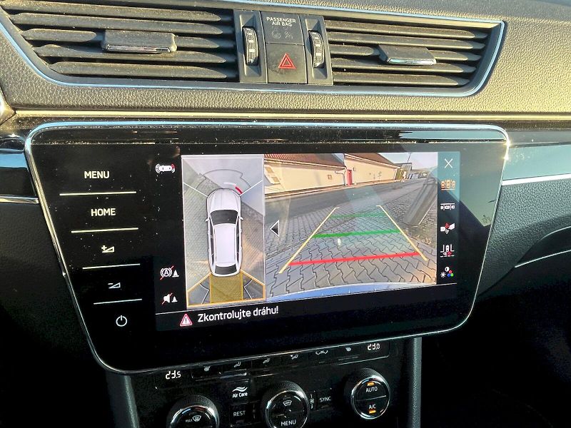 Škoda Superb (2023) L&K 2.0TDi 4x4 147kW 7°automat - fotka 21 z 31