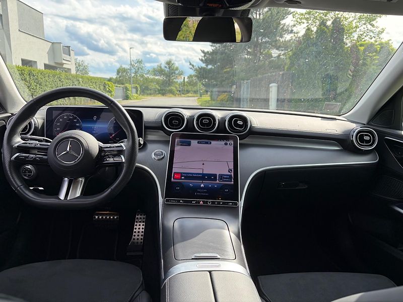 Mercedes-Benz Třídy C C220d 4M AMG PAck DIGITALLight - fotka 8 z 11
