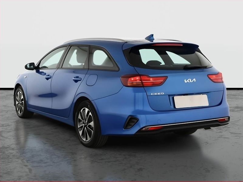 Kia Ceed (2024) 1.5 T-GDI - fotka 4 z 18